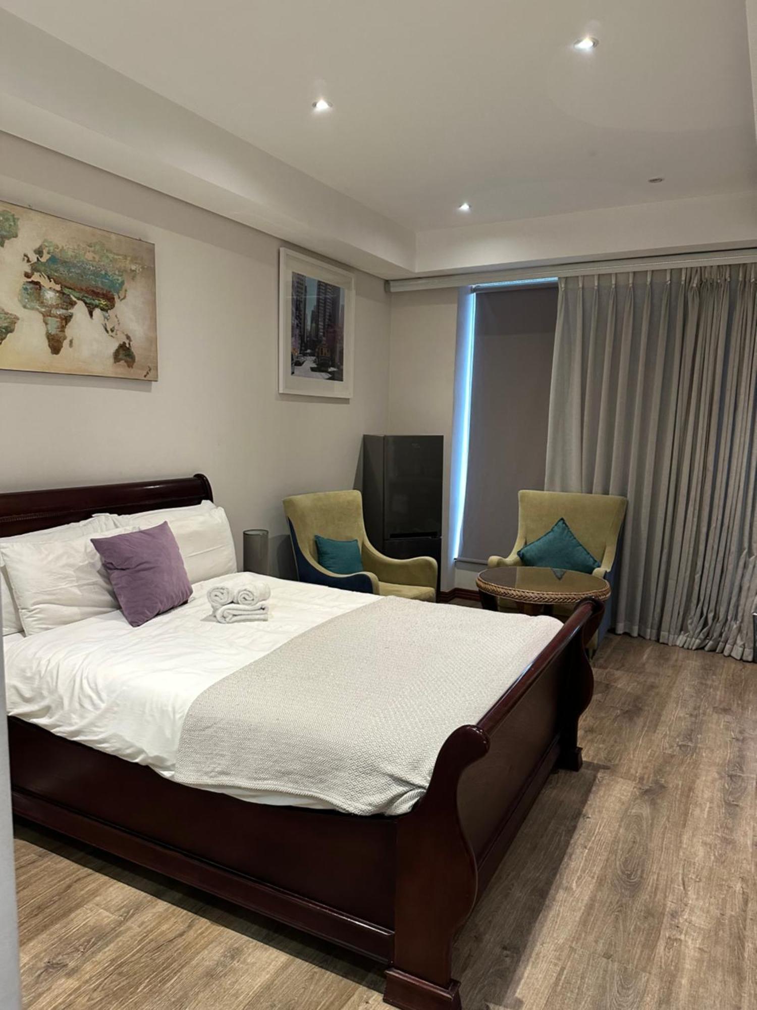 Kmg At Sandton Skye Apartamento *